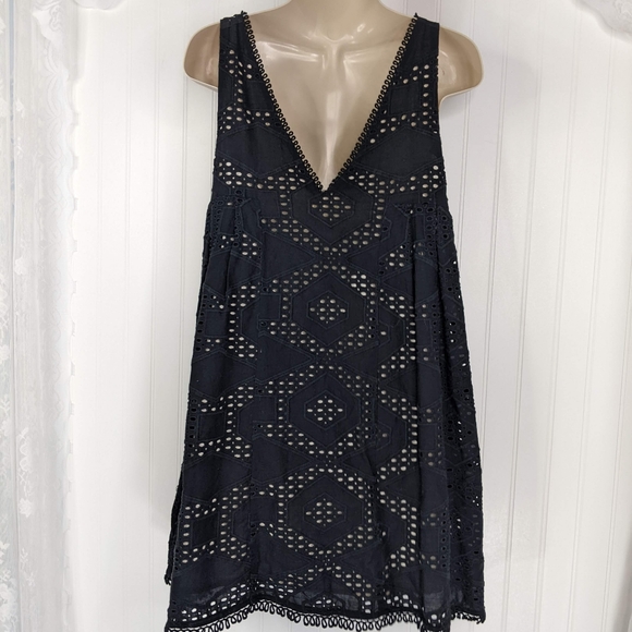 ANTHROPOLOGIE Maeve Black Eyelet Lace Swing Dress Sz S - Picture 10 of 16